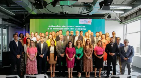 Group photo at the signing event where the Canary Islands joined the Glasgow Declaration on Climate Action in Tourism