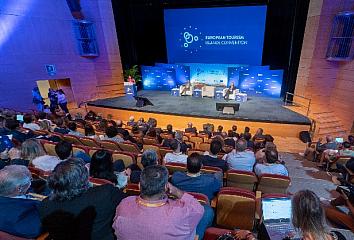 Inauguración de la I Convención de Islas Turísticas Europeas, Islas Canarias