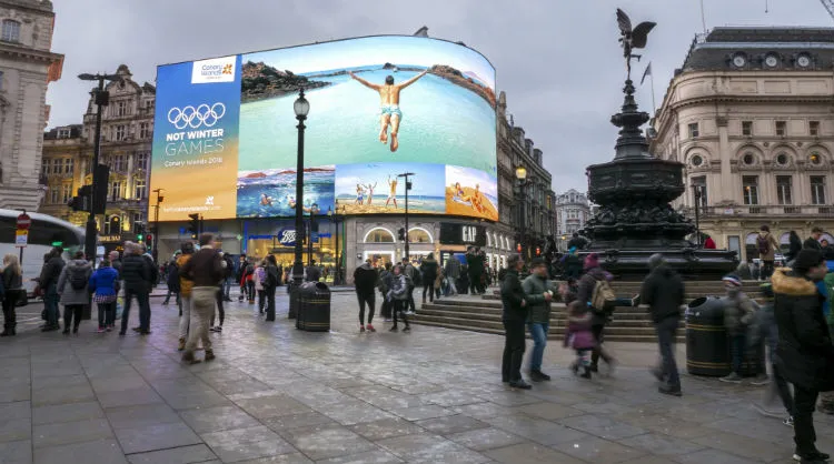 Campaña de Islas Canarias #NotWinter Games en Picadilly Circus