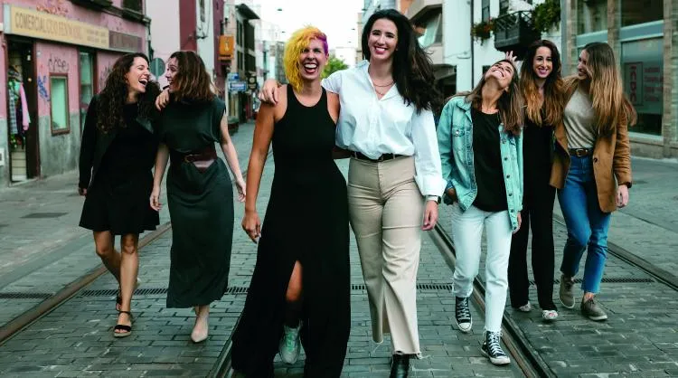 Canarias se convierte en la oficina de siete directivas españolas que difundirán las islas como destino de teletrabajo.